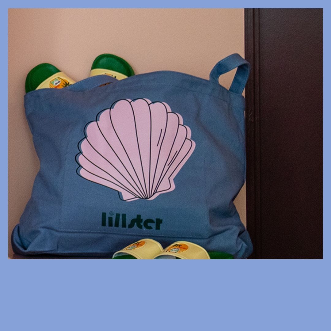 Tote bag