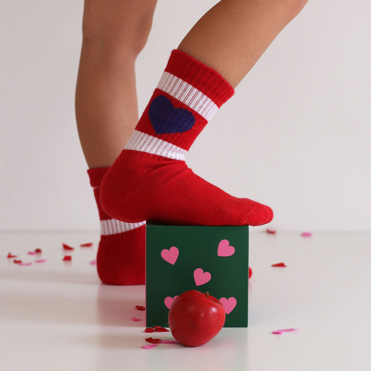 Hearty apple box medium