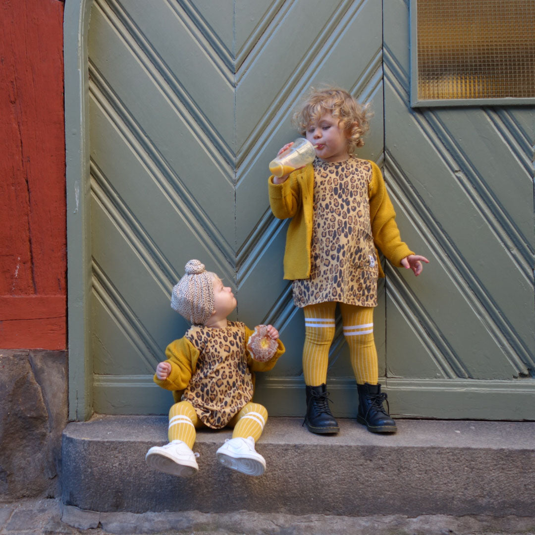 Lion tights